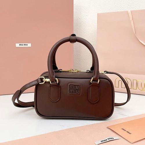 ميو ميو مقاس 19cm