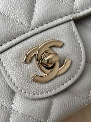 Cf medium caviar leather ghw