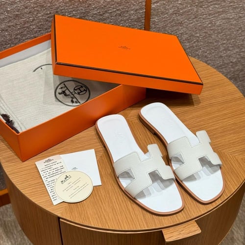 Hermès Oran white epsom sandals
