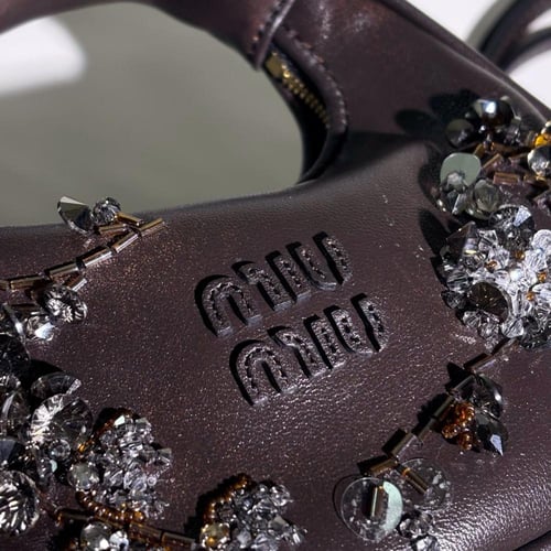 شنطة ميو ميو حجم مينى