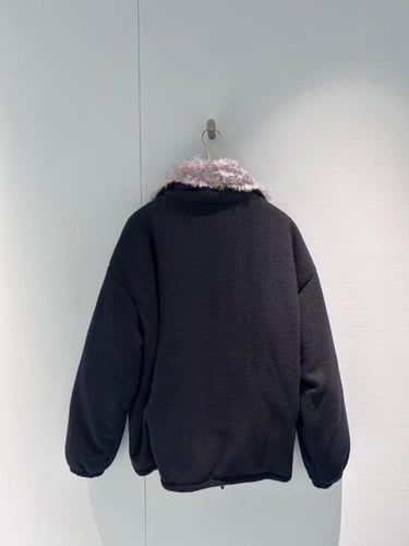 جاكيت قصير باللون الكحلي من ميو ميو