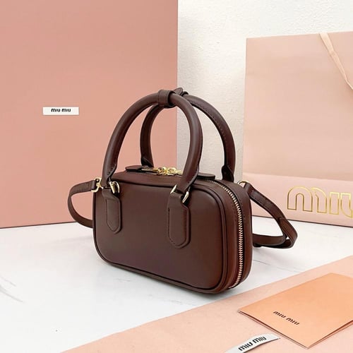 ميو ميو مقاس 19cm