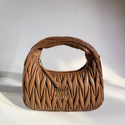 شنطة ميو ميو حجم مينى