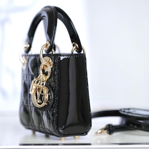 " جلد لامع" LADY DIOR MICRO BAG