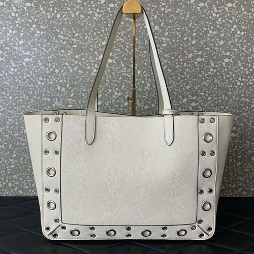 شنطة نسائية فالنتينو - متوفرة بعدة ألوان