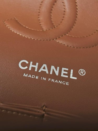 Cf medium caviar leather phw