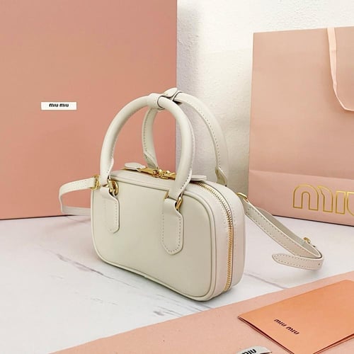 ميو ميو مقاس 19cm