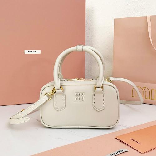 ميو ميو مقاس 19cm