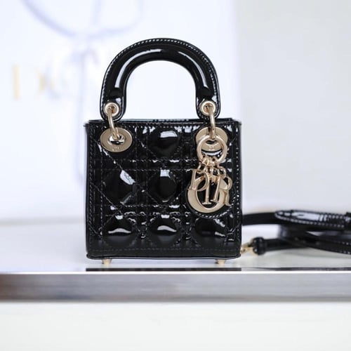 " جلد لامع" LADY DIOR MICRO BAG