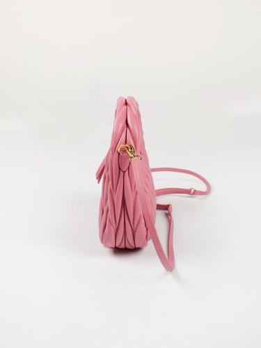 ميو ميو Wander Matelassé مقاس 20cm