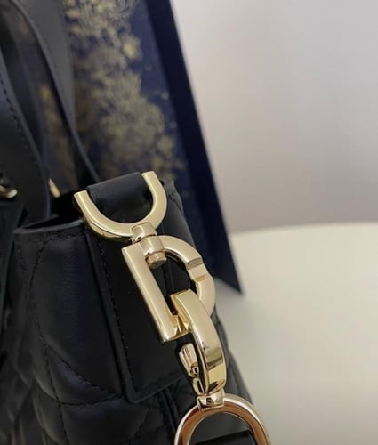 Dior حجم صغير