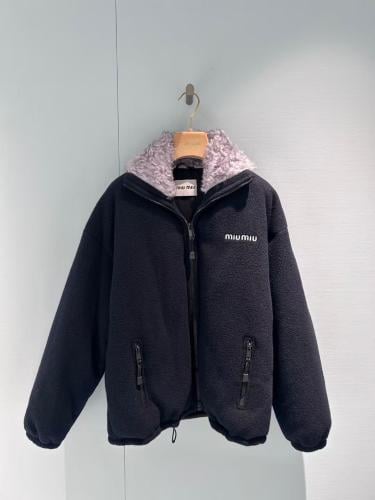 جاكيت قصير باللون الكحلي من ميو ميو