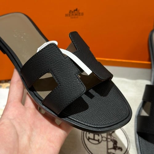 Hermès Black Oran epsom Sandal