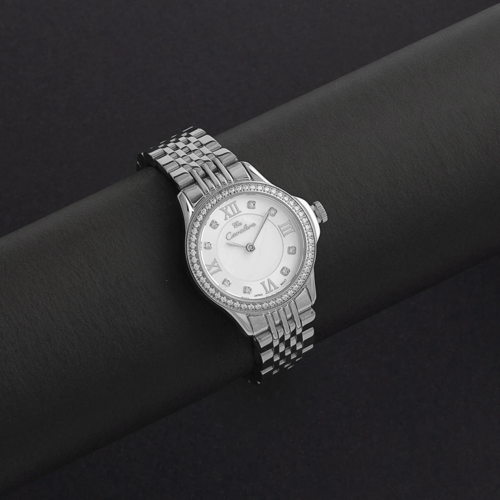 هدية ساعة نسائية مع ورد وشمعة معطرة CL23