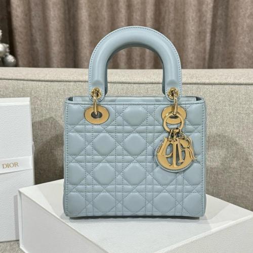 Small lady dior