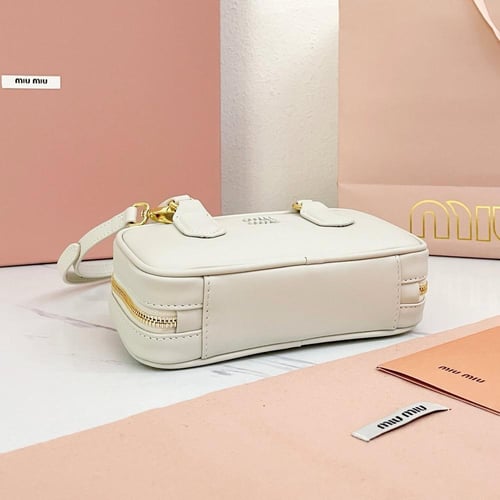 ميو ميو مقاس 19cm