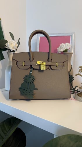 بيركن كاكي قفل ذهبي ميديم -25 cm