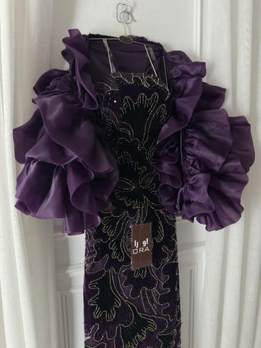 فستان قطعتين قطيفه شك سهره وجاكت كركشه جزار