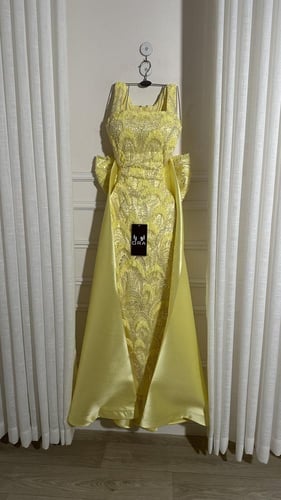 فستان ليموني كلفه شك.قصاص وذيل ميكادو فينكه