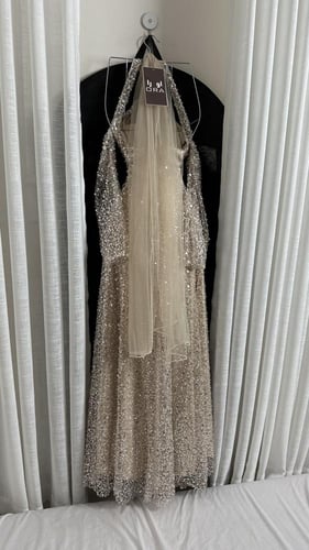 فستان بيج كلفه ترتر لول وشال تل تيواني