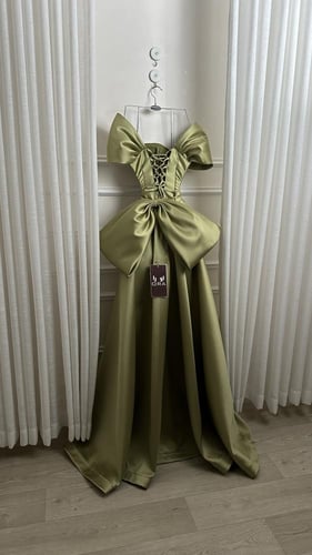 فستان شك قصاص ميكادو ذيل ٤ لون