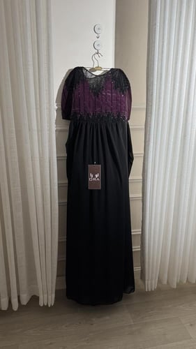 فستان اسود جورجيت وكلفه قطيفه شك