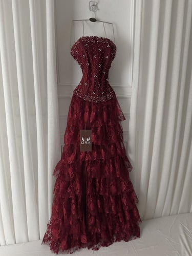 فستان عودي صدريه تطريز لولو ودانتيل فرنسي طبقات