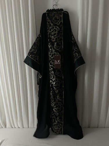 فستان اسود قطعتين كلفه