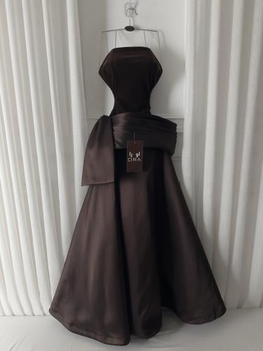 فستان موكا صدريه جوخ وميكادو