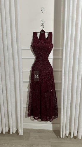 فستان عودي شك سهره ودانتيل فرنسي