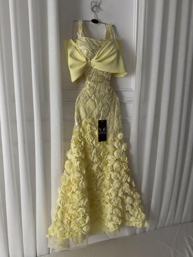 فستان ليموني كلفه شك مزينه بالورود فنيكه باربي صدر...