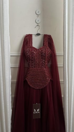 فستان بيج كلفه شك وتل تيواني لونين