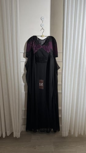 فستان اسود جورجيت وكلفه قطيفه شك