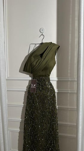 فستان زيتي شك سهره وصدريه باربي