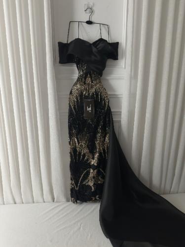 فستان عودي صدريه شك سهره وكسرات جزار كلوش