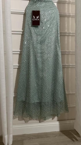 فستان تيفاني كلفه شك سهره راقيه