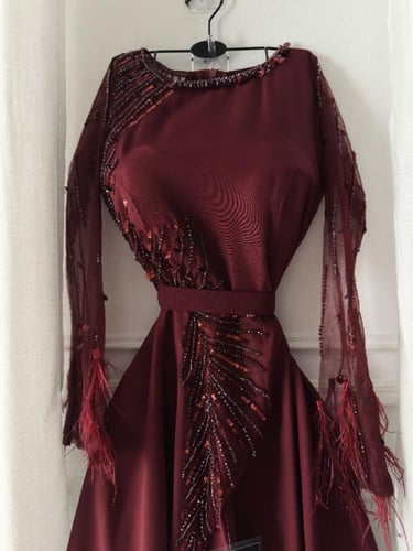 فستان عودي باربي كلفه شك وريش