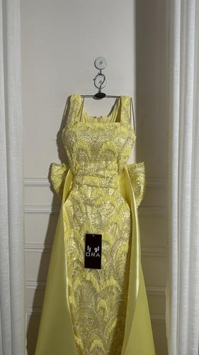 فستان ليموني كلفه شك.قصاص وذيل ميكادو فينكه