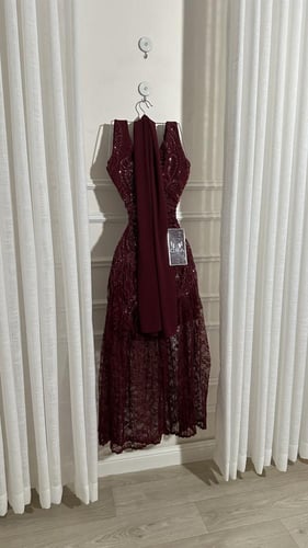 فستان عودي شك سهره ودانتيل فرنسي