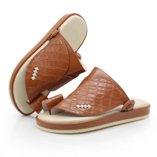 حذاء شرقي جلد طبيعي