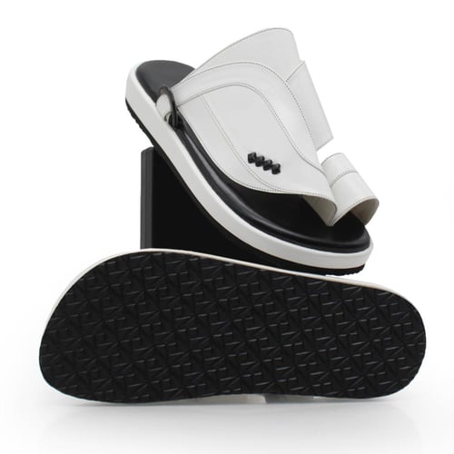 حذاء شرقي جلد طبيعي