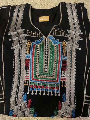 ثوب عسيري اسود رقم 21