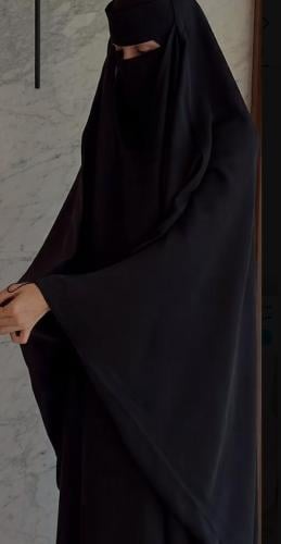عباية راس اصبع بقماش كريب صالونه كوري