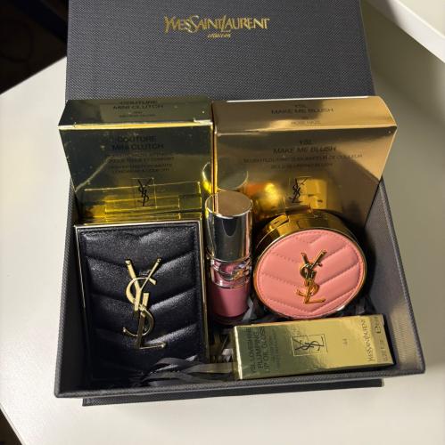 بكج 3 ميكب سان لوران مع الملحقات