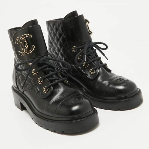 Chanel Black Quilted Leather CC Cap Toe Chain Link...