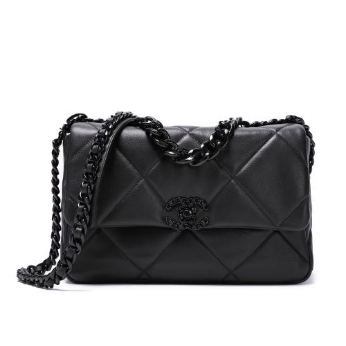 ChBa2- CHANEL Lambskin Quilted Medium Chanel