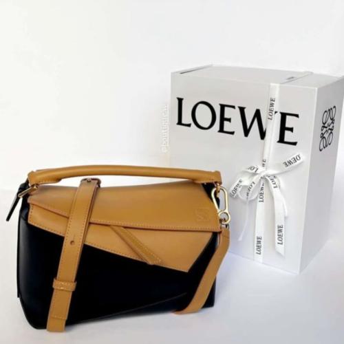 loewe Puzzle Edge leather