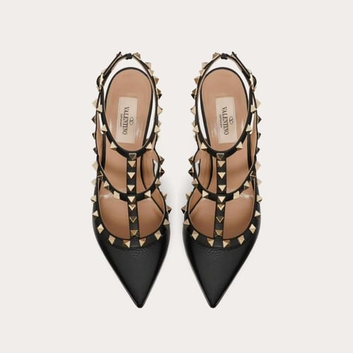 VaSh18 ROCKSTUD GRAINY LEATHER ANKLE STRAP PUMP