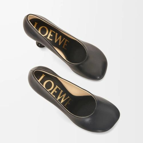 slipper Petal Anagram slide in soft calfskin