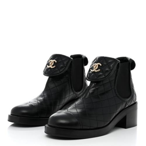 Lambskin Quilted Cap Toe CC Turnlock Booties